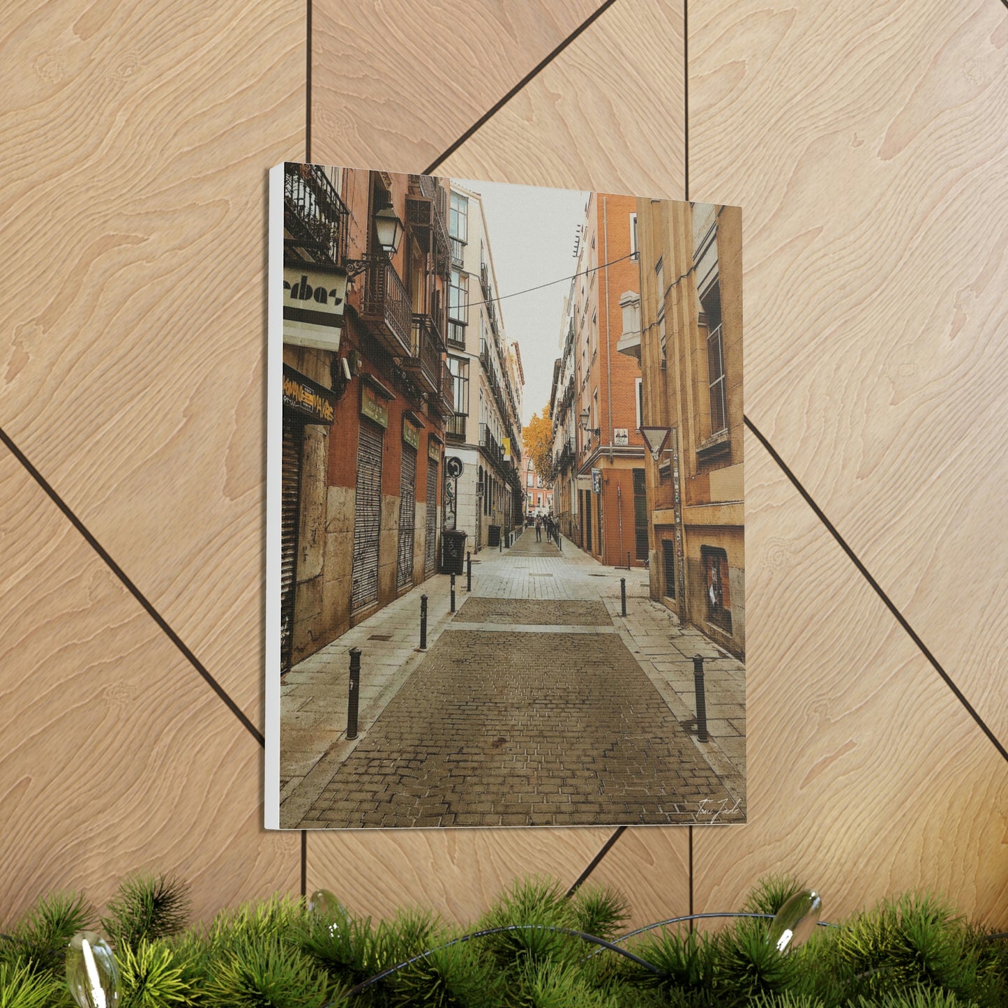 Nostalgic Streets - Canvas Gallery Wraps - TomiJadePhotos